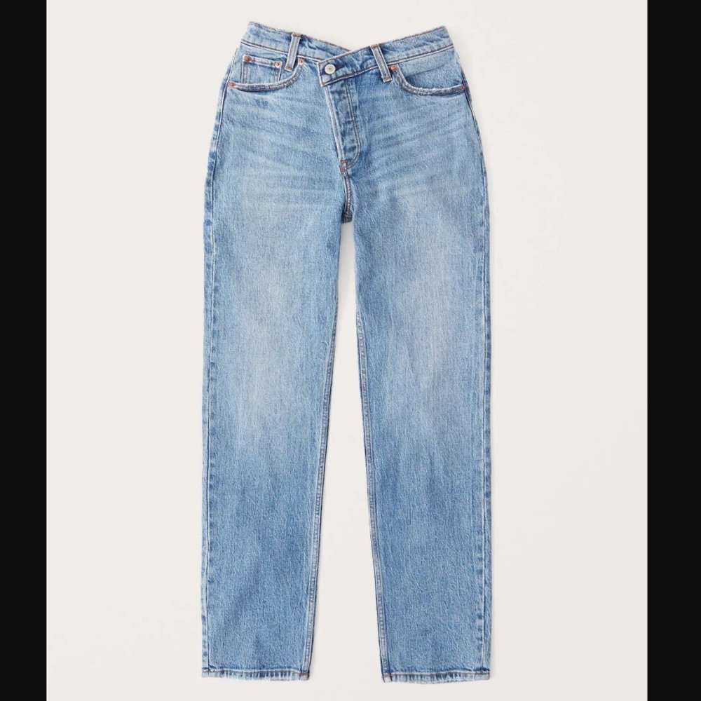 A&F Curve Love High Rise Criss Cross Dad Jeans (24S)
